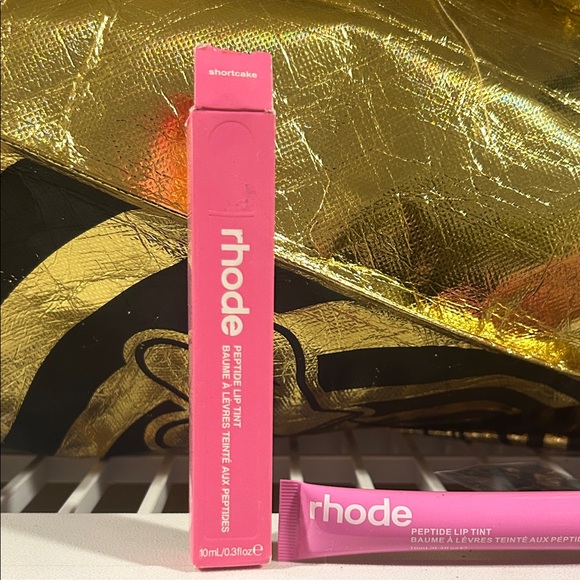 Rhode Peptide Lip Tint - Shortcake. NIB - Picture 4 of 7